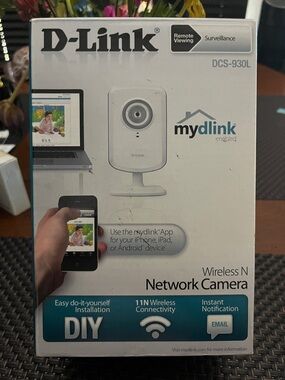 D-Link White Wireless N Network Camera DCS-930L Boxed / Never Been used